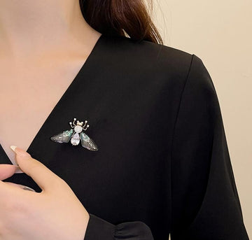 XSB107 - Dragonfly Saree Brooch